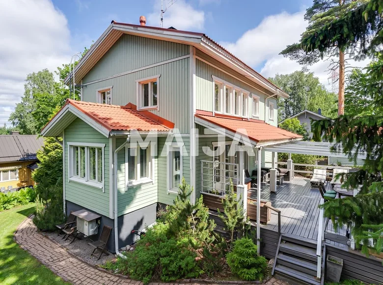 Dom 5 pokojów 155 m² Helsinki sub region, Finlandia