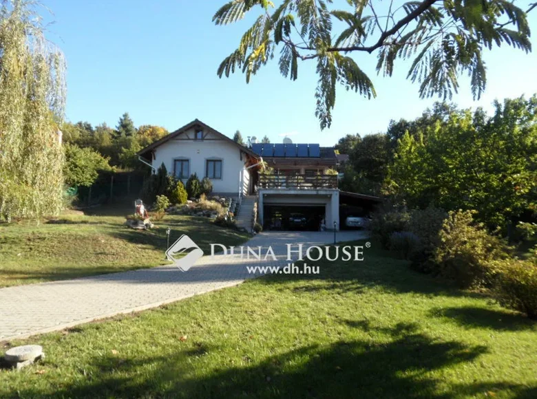 House 220 m² Szentendre, Hungary