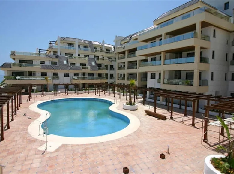 Mieszkanie 2 pokoi 110 m² Manilva, Hiszpania