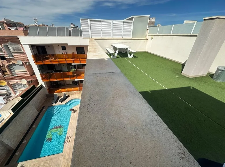 Mieszkanie 3 pokoi  Torrevieja, Hiszpania