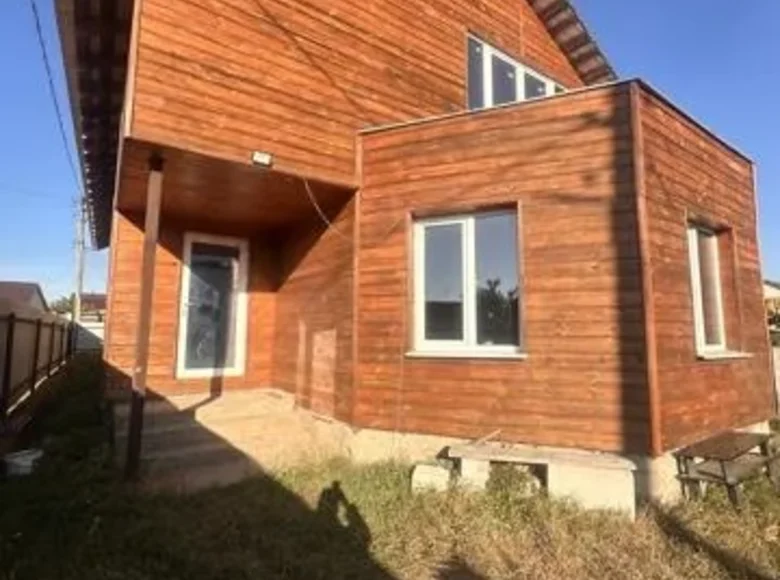 Maison 97 m² Borissov, Biélorussie