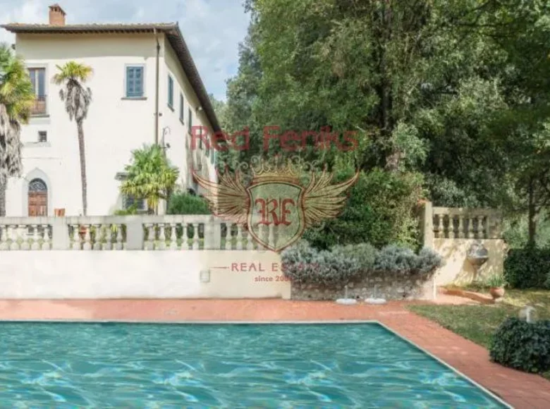 5 bedroom villa 2 000 m² Florence, Italy