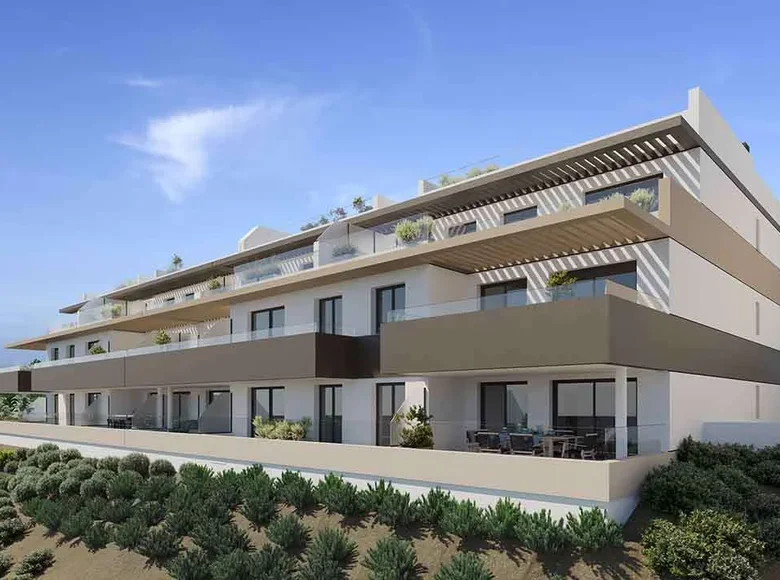 2 bedroom apartment  Estepona, Spain