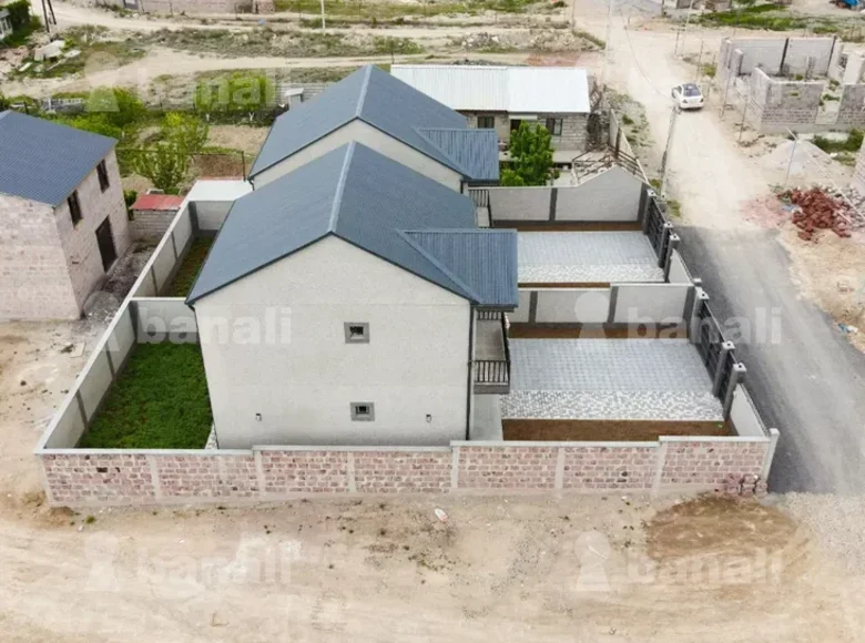 4 bedroom Mansion 500 m² Zovuni, Armenia