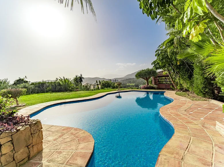 Casa 5 habitaciones 555 m² Benahavis, Španjolska
