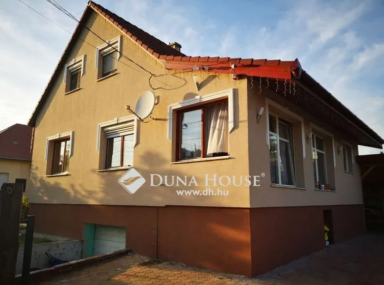 5 room house 225 m² Szigetszentmiklos, Hungary