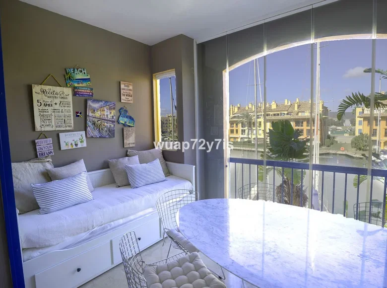 4 bedroom apartment 348 m² Torreguadiaro, Spain