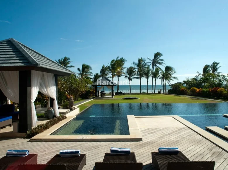 Villa 11 Schlafzimmer 4 700 m² Belumbang, Indonesien