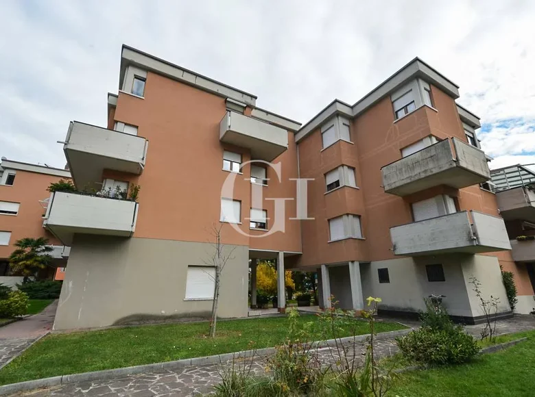 Mieszkanie 4 pokoi 140 m² SantAlessandro, Włochy