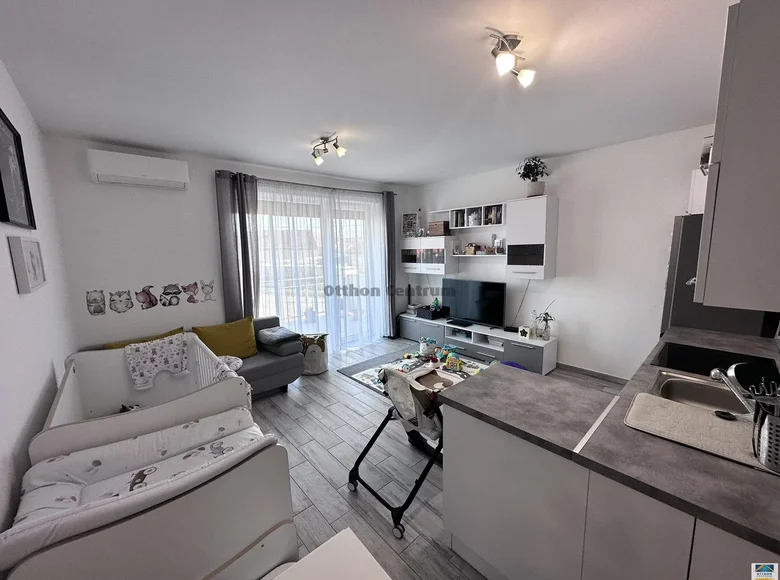 Квартира 2 комнаты 42 м² Ujhartyan, Венгрия