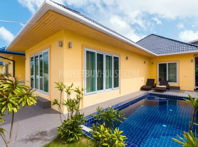 Villa de tres dormitorios 140 m² Phuket, Tailandia