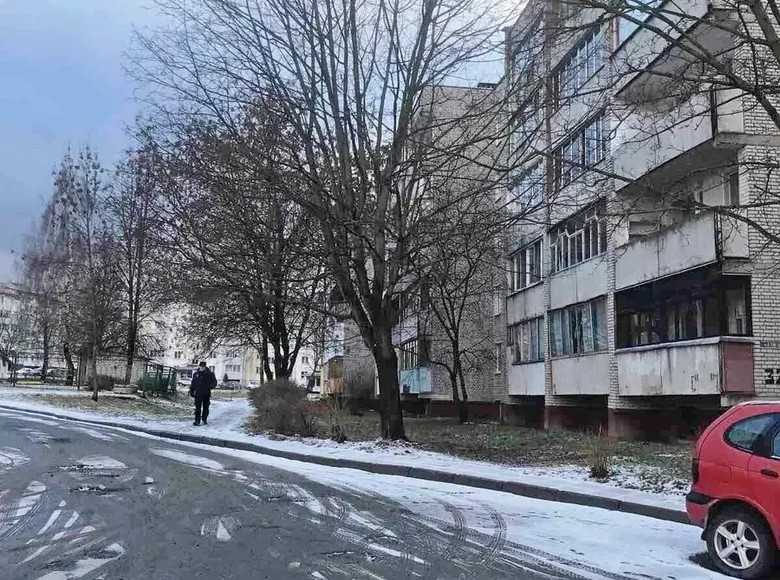 1 room apartment 27 m² Maladzyechna, Belarus