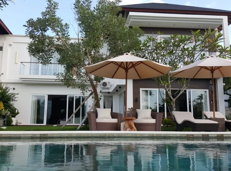 6-Schlafzimmer-Villa 800 m² Pecatu, Indonesien