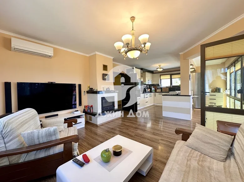 Maison 4 chambres 209 m² Kocharitsa, Bulgarie