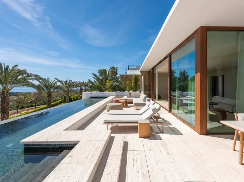 Mieszkanie 3 pokoi 312 m² Casares, Hiszpania