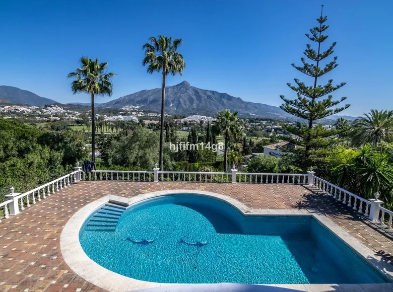 Haus 5 Schlafzimmer 518 m² Malaga, Spanien