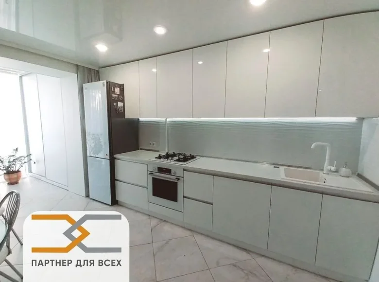 Квартира 3 комнаты 79 м² Слуцк, Беларусь