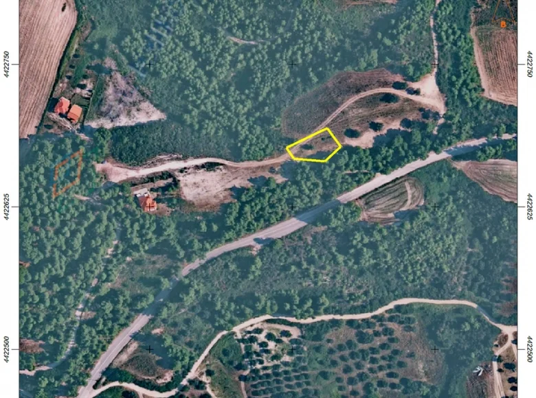 Producción 766 m² en Pefkochori, Grecia