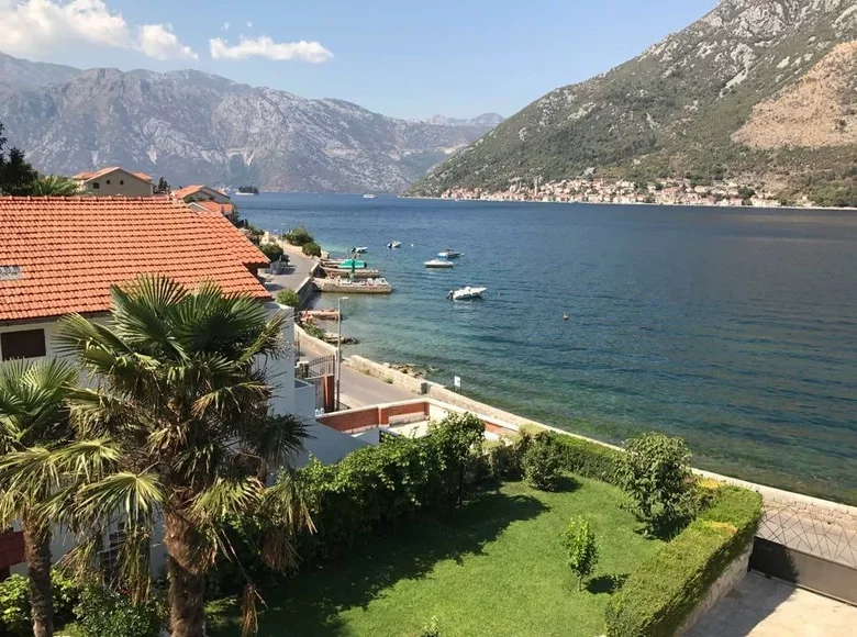 7 bedroom villa 390 m² Kotor, Montenegro