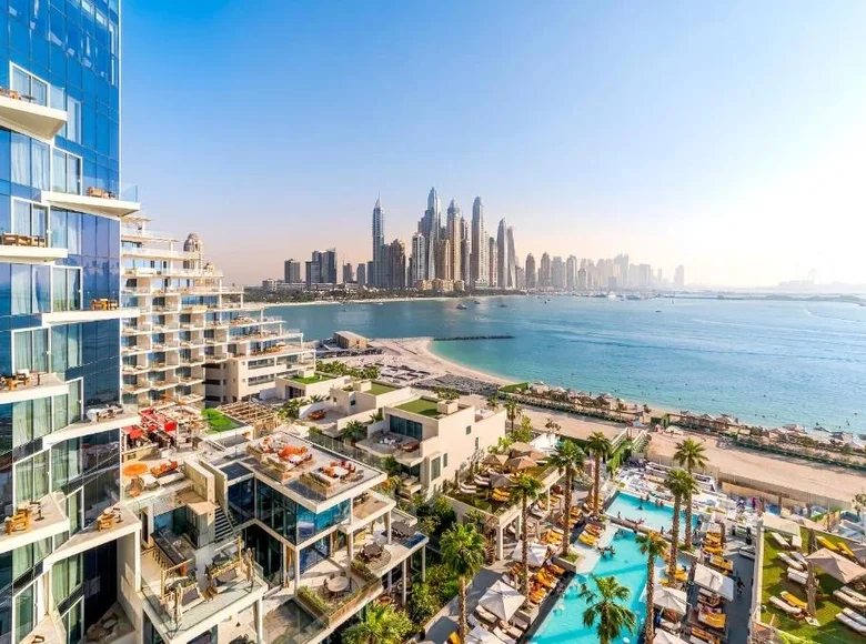 Propiedad comercial 57 m² en Dubái, Emiratos Árabes Unidos