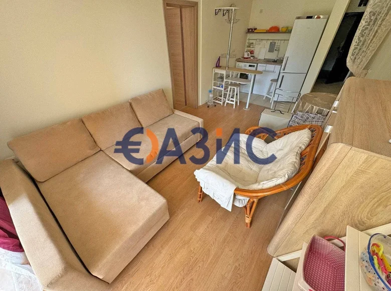 Квартира 2 комнаты 74 м² Святой Влас, Болгария