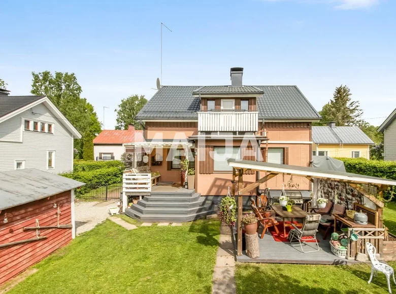 2 bedroom house 100 m² Kyminkartano, Finland