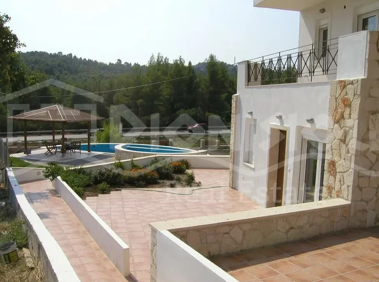 Mieszkanie 2 pokoi 65 m² Agia Paraskevi, Grecja