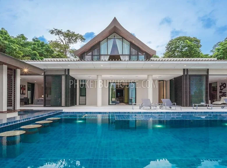 4 bedroom Villa 1 864 m² Pa Khlok, Thailand