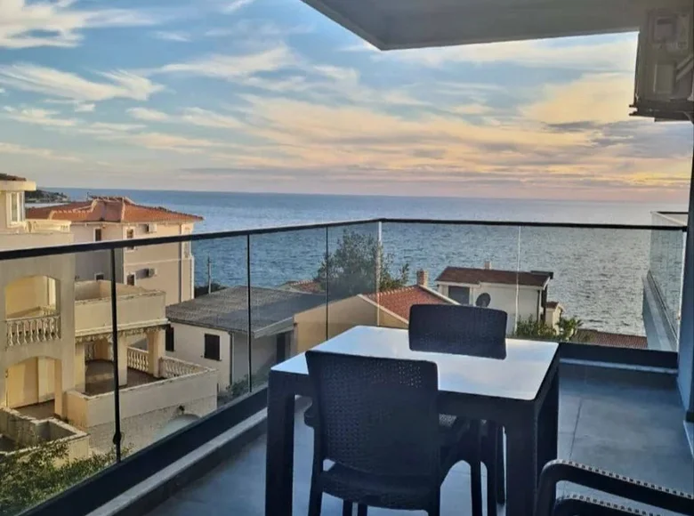 Apartamento 3 habitaciones 67 m² Dobra Voda, Montenegro