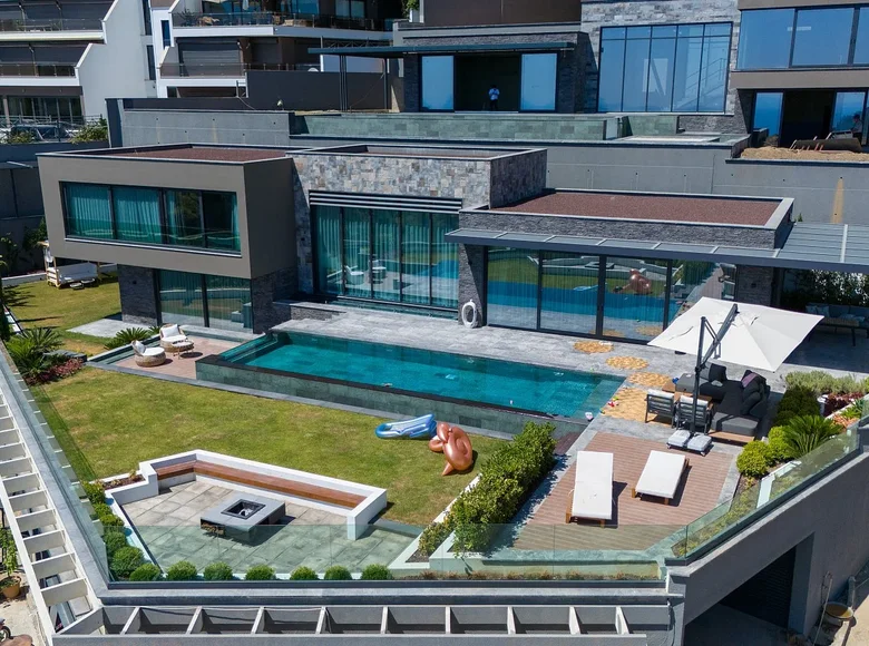 5-Zimmer-Villa 700 m² Muratpasa, Türkei