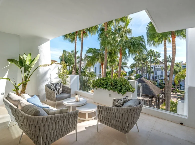 4 bedroom apartment 232 m² Arona, Spain