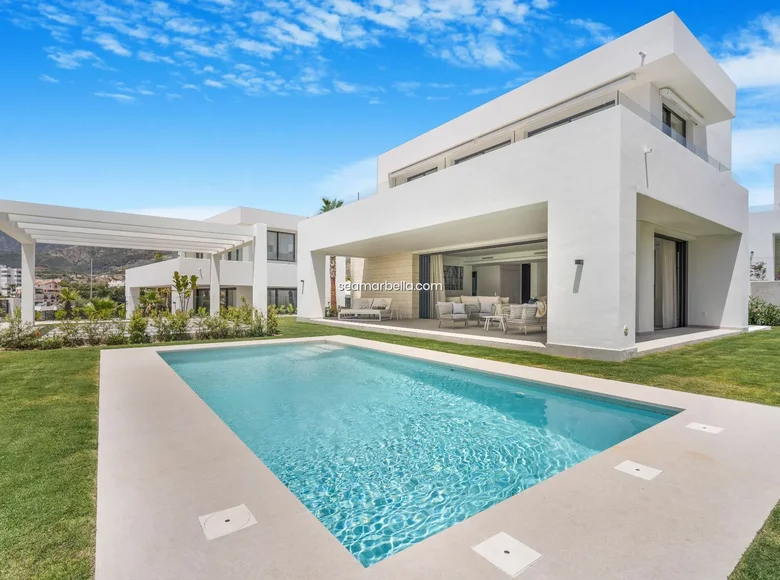 6 bedroom villa  Marbella, Spain