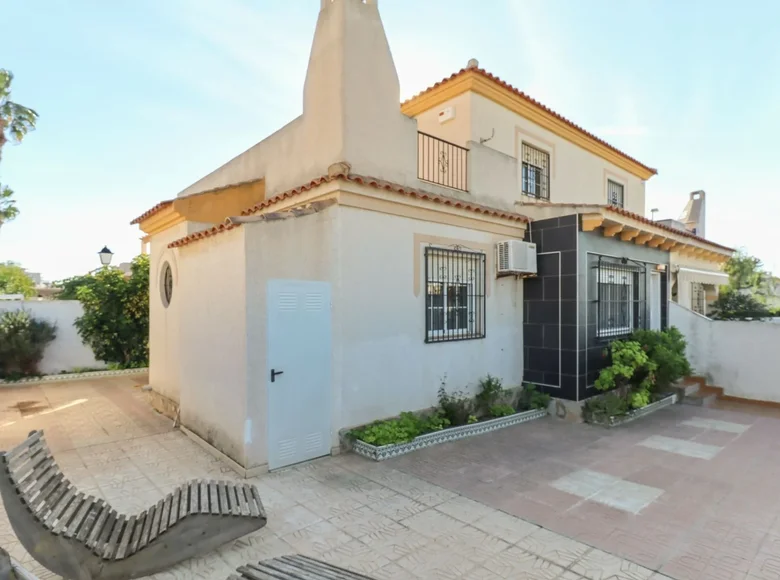 Stadthaus 3 Schlafzimmer 75 m² Torrevieja, Spanien