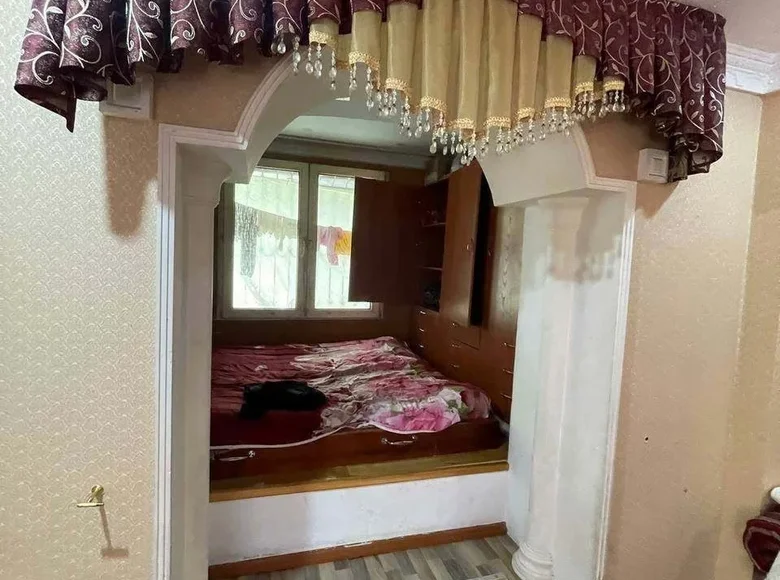 Kvartira 1 xona 42 m² Toshkentda