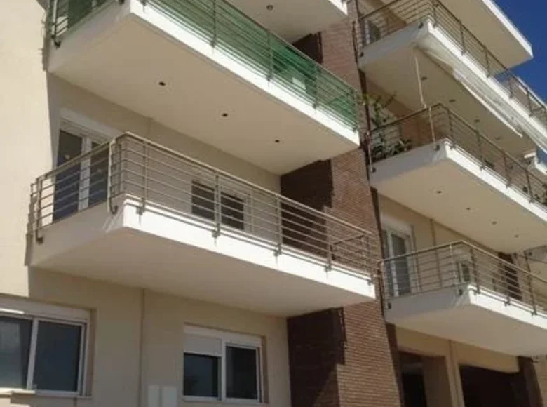 Mieszkanie 4 pokoi 123 m² Epanomi, Grecja