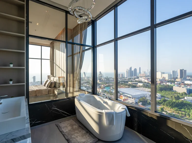 Ático 2 habitaciones 127 m² Na Kluea, Tailandia