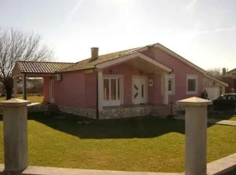 Dom 4 pokoi 110 m² Podgorica, Czarnogóra