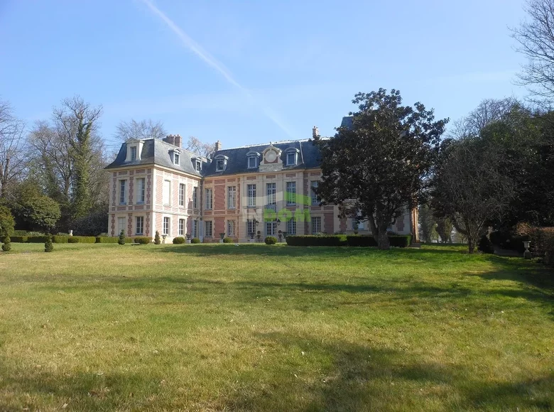Château 1 100 m² Versailles, France