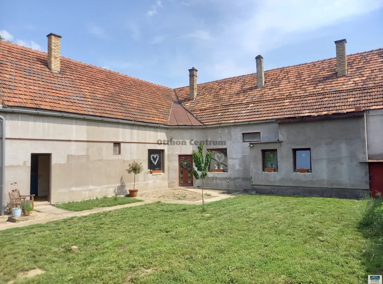 5 room house 246 m² Gara, Hungary