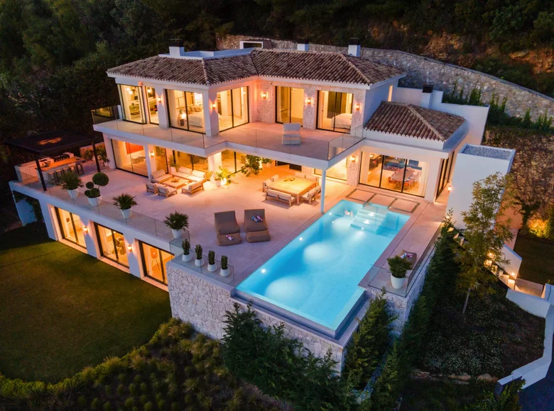Casa 8 habitaciones 641 m² Marbella, España