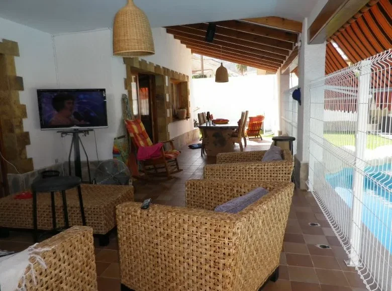 6 bedroom villa 520 m² Benidorm, Spain