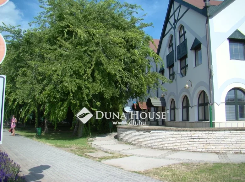 Commercial property 397 m² in Komárom-Esztergom, Hungary