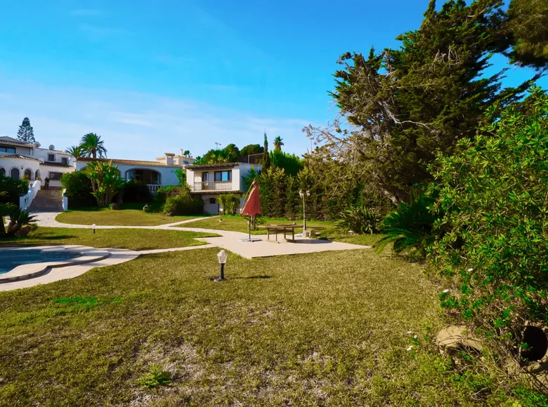 6 bedroom house 639 m² Xabia Javea, Spain