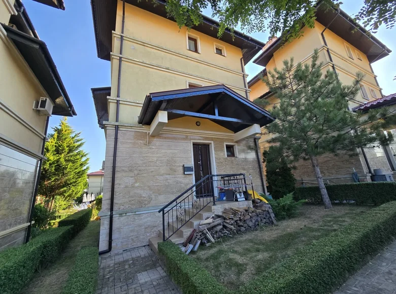 Mieszkanie 3 pokoi 198 m² Kosharitsa, Bułgaria