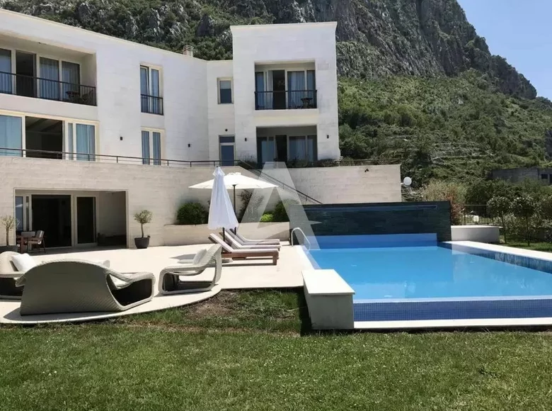 Villa de 4 dormitorios  Blizikuce, Montenegro