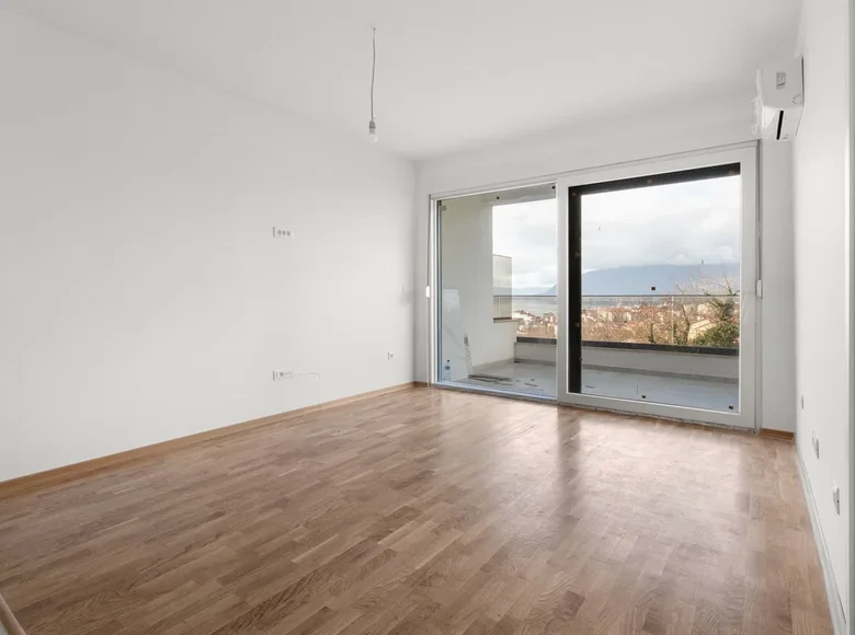 Квартира 2 комнаты 42 м² Тиват, Черногория