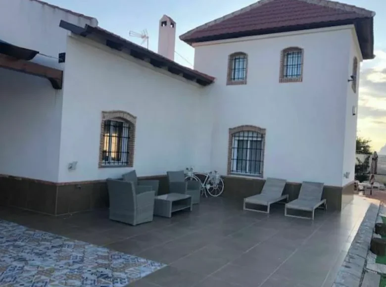 Willa 3 pokoi 130 m² Callosa de Segura, Hiszpania