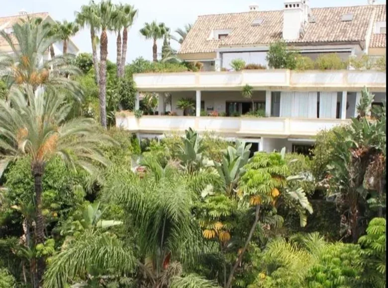 Penthouse 4 pokoi 402 m² Marbella, Hiszpania