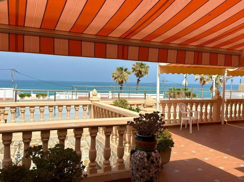 Haus 4 zimmer  Alicante, Spanien