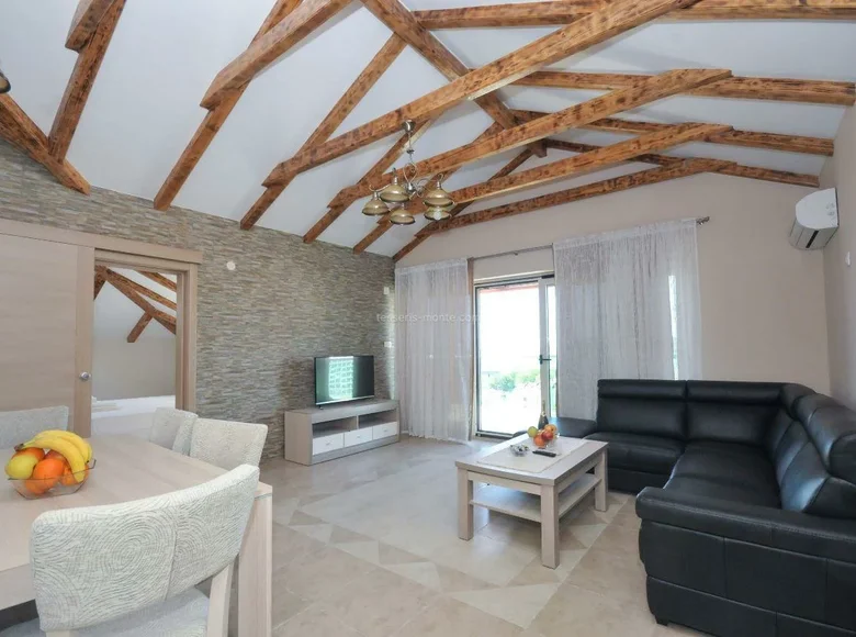 Wohnung 4 Schlafzimmer 137 m² Becici, Montenegro